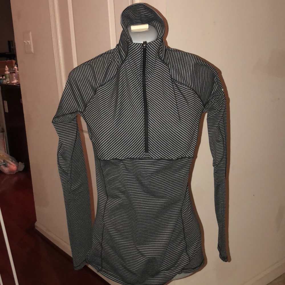 Columbia Striped Sports Top - Picture 2 of 3